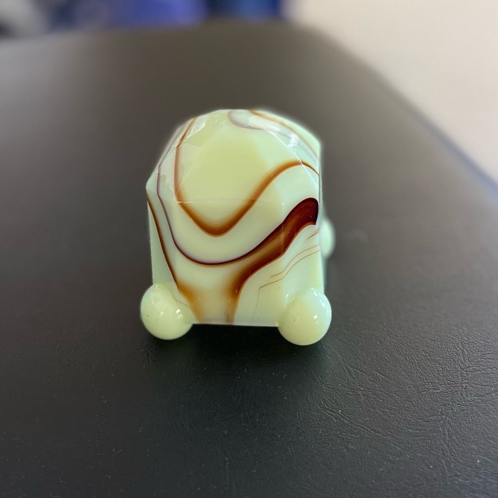 Vintage agate glass cigarette lighter cover - Picture 8 of 8